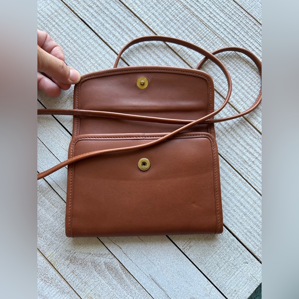 Vintage Coach Envelpoe Swing Wallet #4843 - Picture 9 of 15
